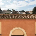 Colosseo & Colle Oppio Cozy Apartment