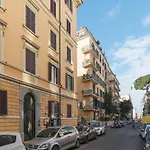 Stazione Termini & Castro Pretorio Flat