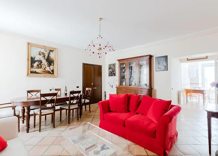 Classic Apartment Near The Colosseum