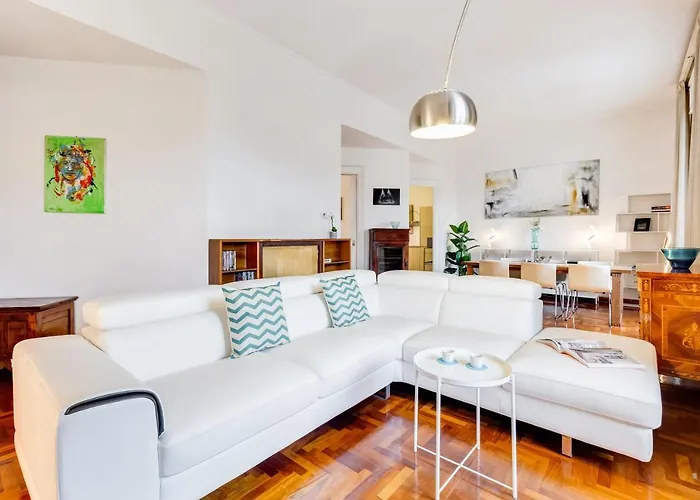 Large And Bright Apartment Amazing View Basilica San Giovanni In Laterano