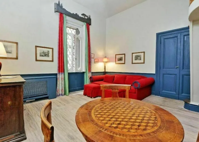Studio Apt In Rome City Centre Via Gregoriana By Halldis