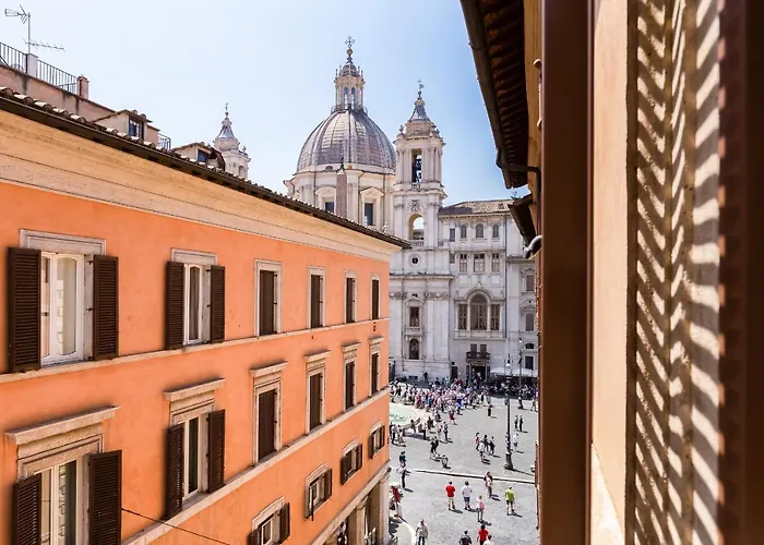 Navona View