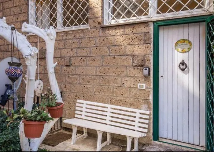 Green Corner In Trastevere
