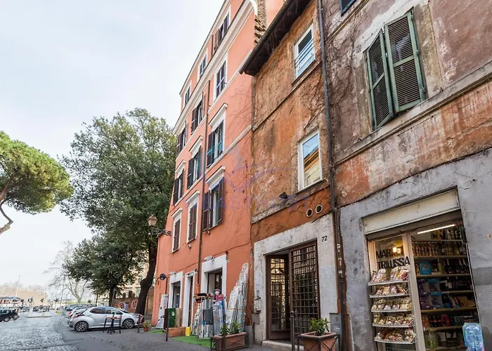 Cozy Entire Apt Close To Piazza Trilussa
