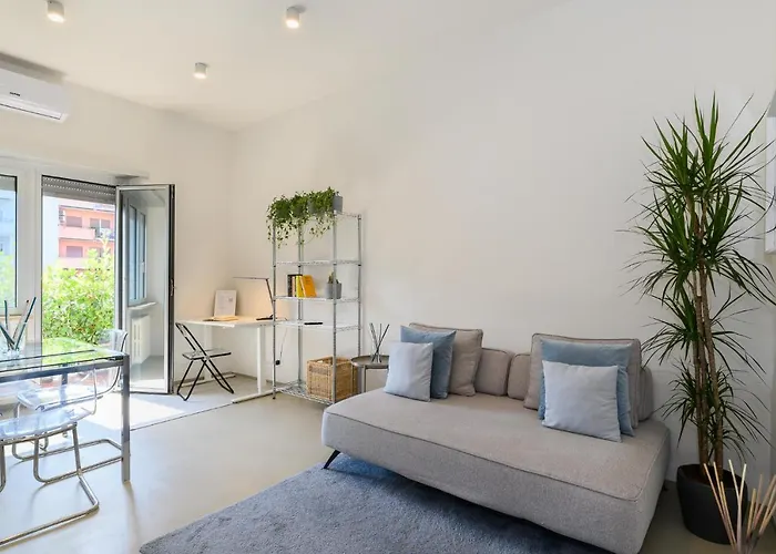 Modern & Cozy With Balcony