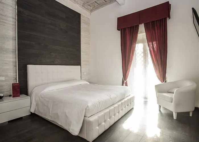 Royal Rooms