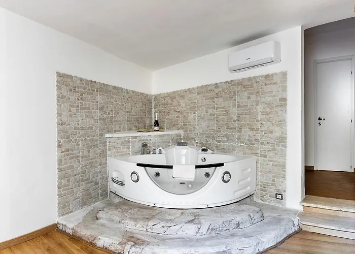 LUX ME - Jacuzzi&suites Trastevere