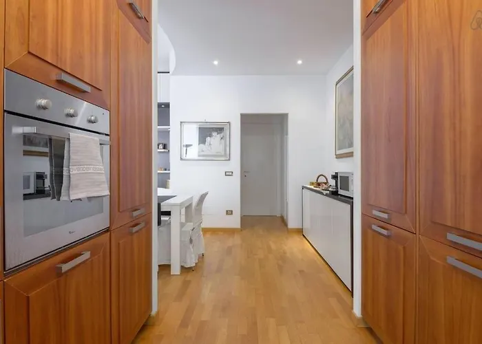 Vatican Ideal Apt For Family/Couple, A/C, Jacuzzi