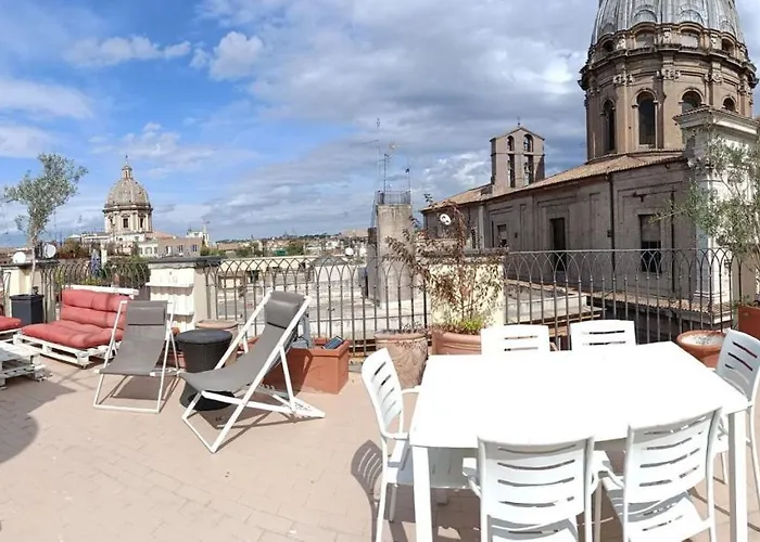 Terrace Apartment On The Monuments Of Rome