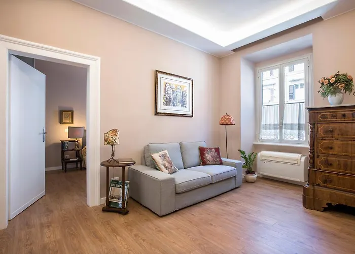 Vaticanestrome Elegant 4-Bedroom Apt In Central Rome Near Vatican-