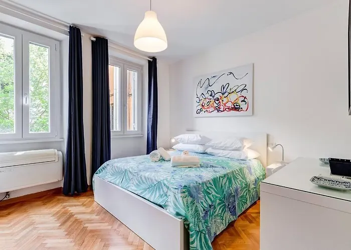Luminous Apartment Few Steps From Piazza Navona