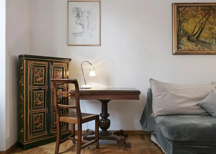 Trevi Fountain Apartment