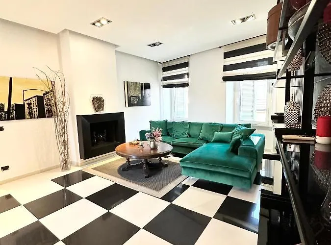 48 Fourty Eight Luxury Suites