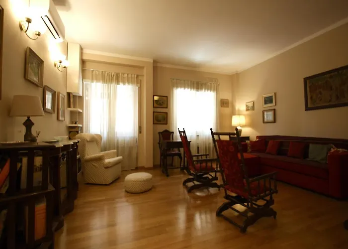 Anna Holiday House