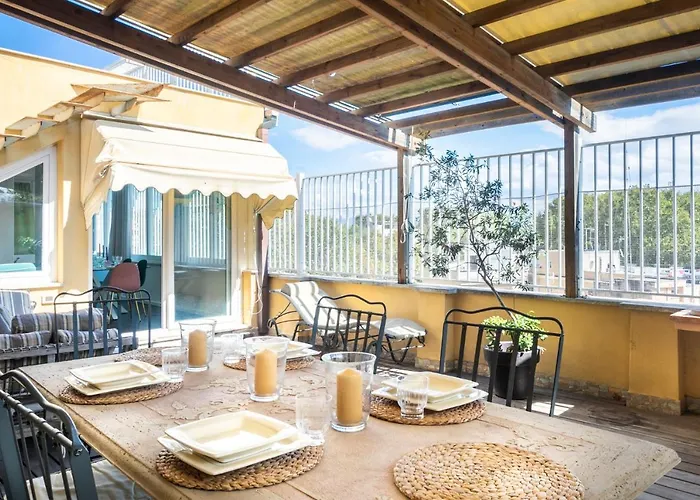 Luxury Penthouse In Trastevere