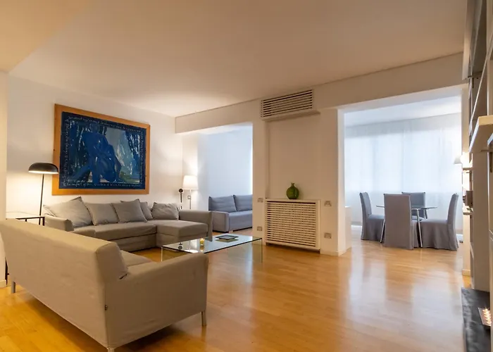 Attic With Terrace And Jacuzzi - Luxury Apartment