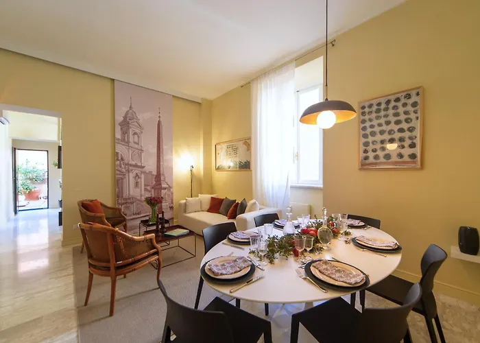 Bernini Stay, Next To Trevi Fountain