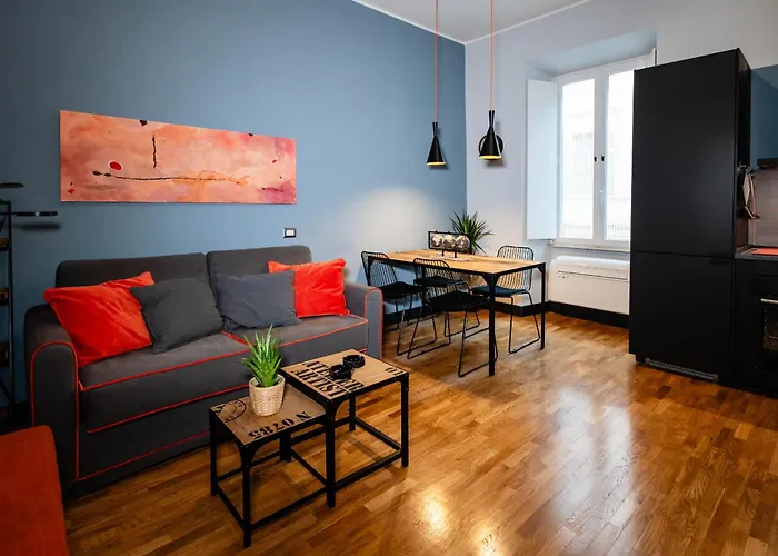 Tolemaide Orange Apartment