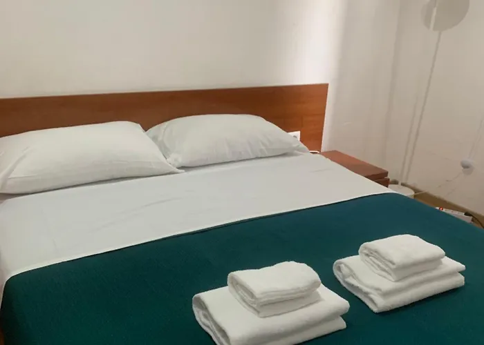 Roma Paradise Inn