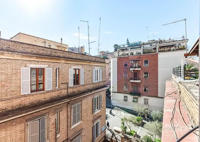 Apartment Vatican Walls