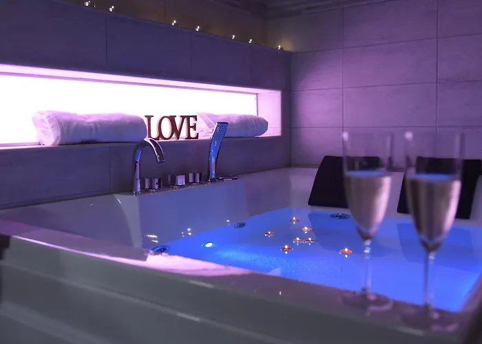 Apartment Nido Di Roma Suite, Jacuzzi King Size, Metro C