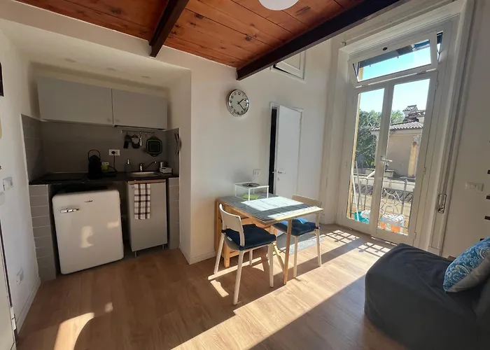 Studio Flat Ultimo Piano In Centro