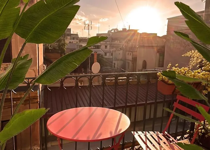 Trevi Over The Top Apartment