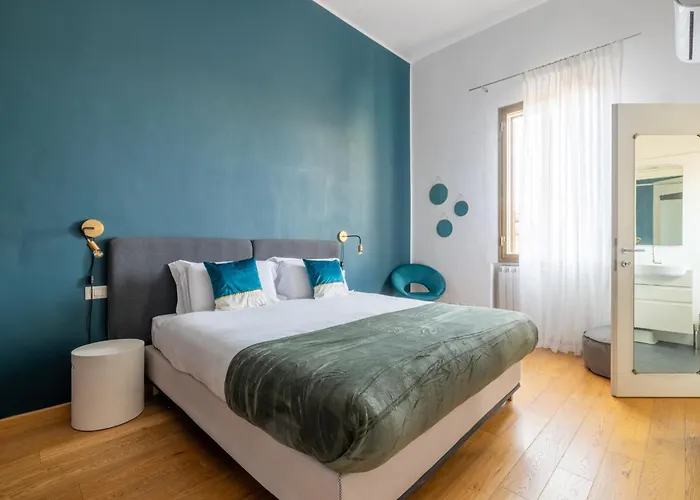Elegant Apt With Two Bedrooms