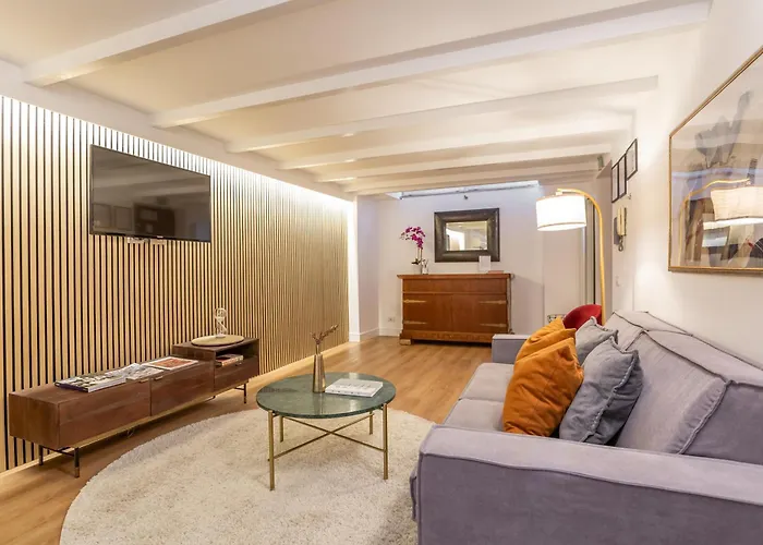 Daplace - Iris Apartment
