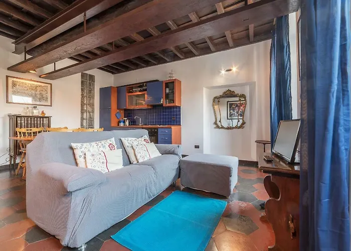 Colosseo & San Clemente Cozy Flat