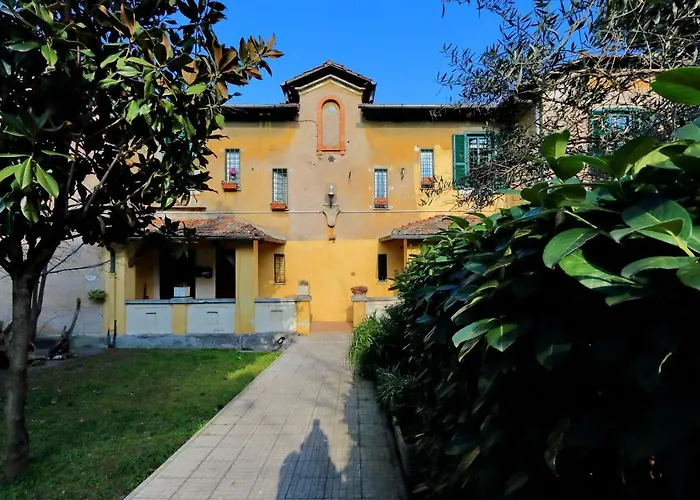 Garden Downtown. 3 Stops From Colosseum