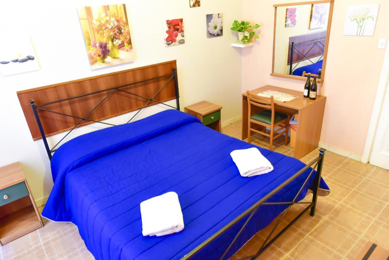 Casa Vacanza Frendy - Zona Con Parcheggio Gratis Sulla Strada Affittacamere