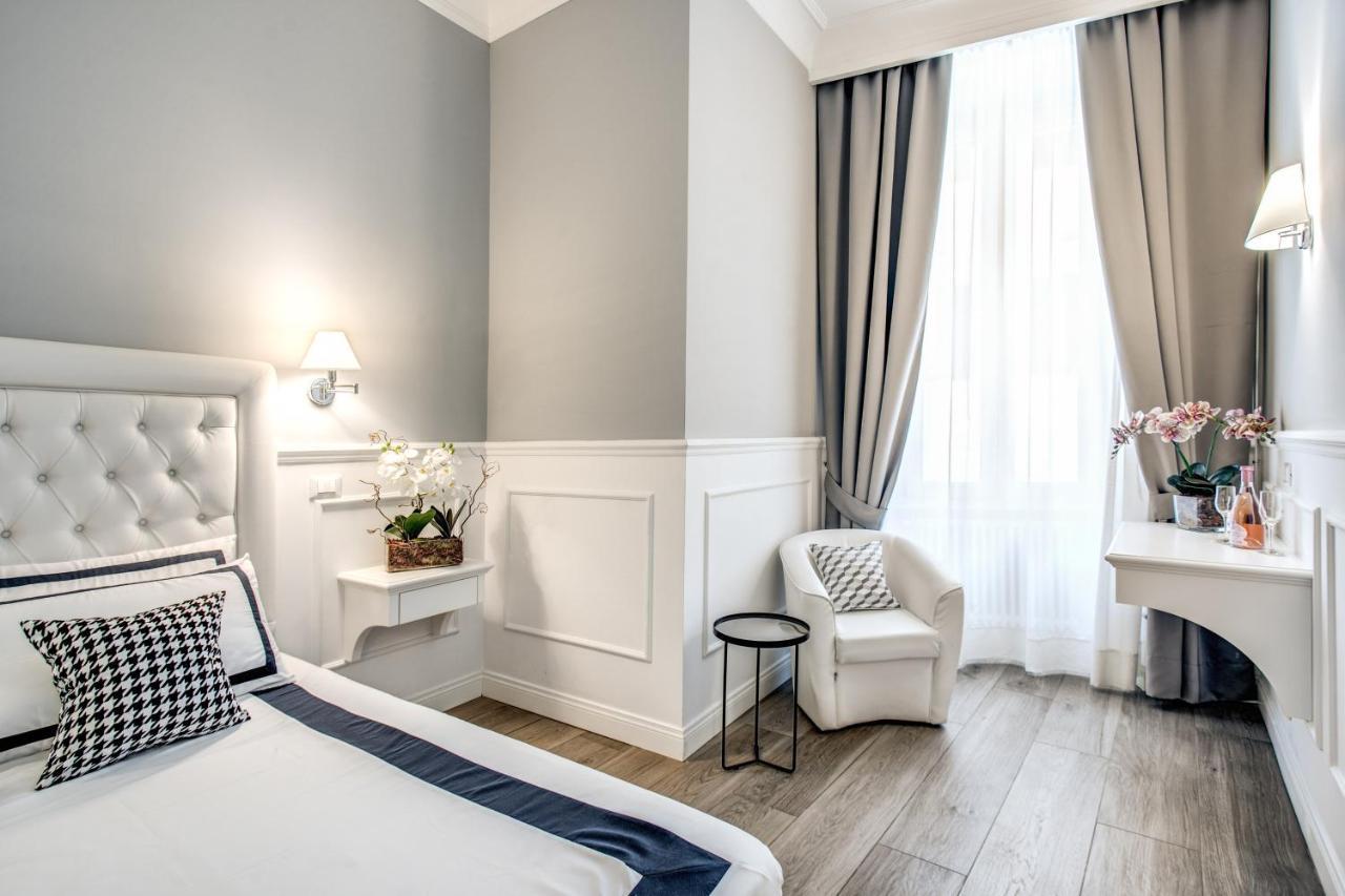 Guest house Piazza Di Spagna Just For Us 3*