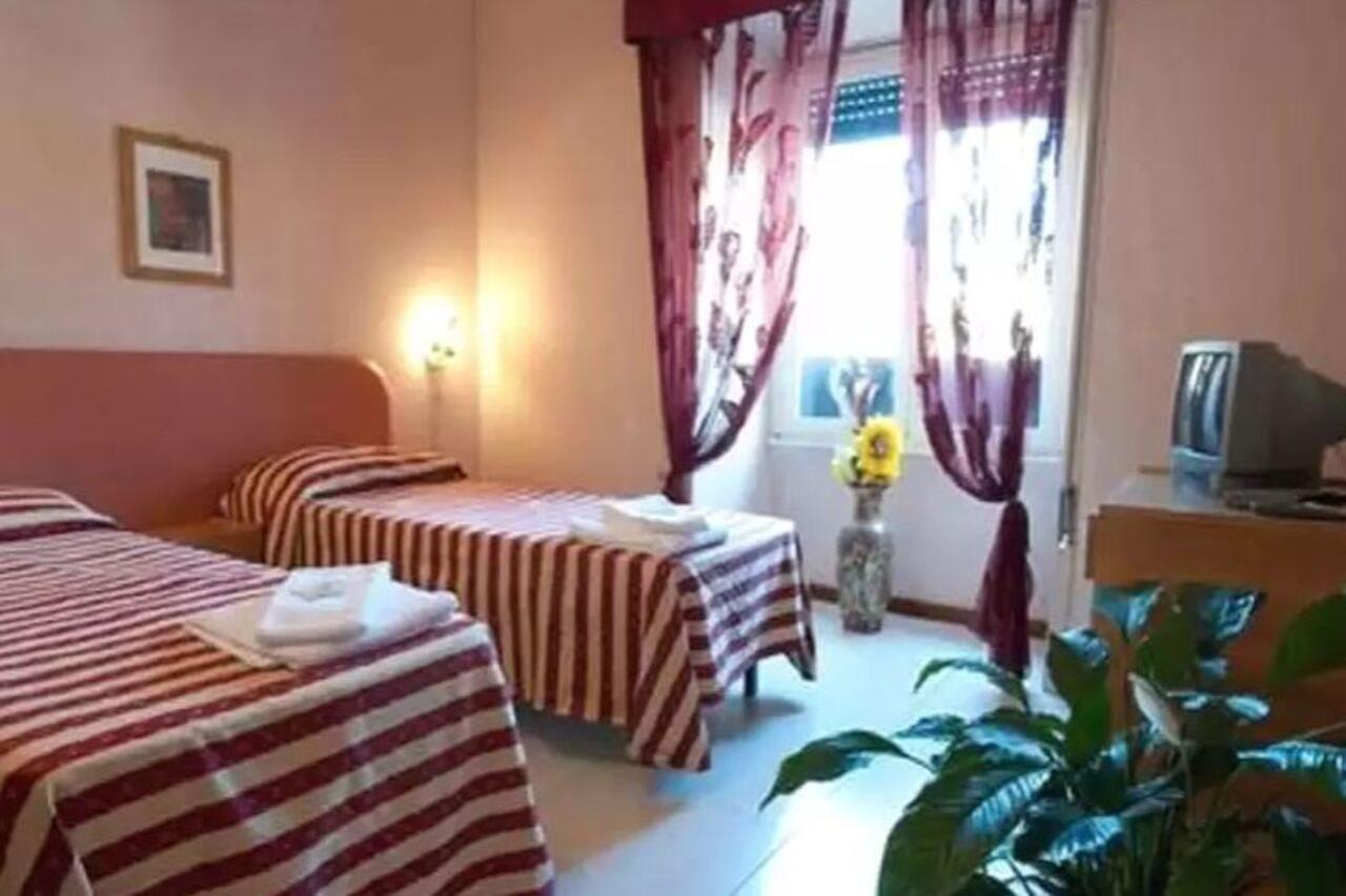 Le Rose Hotel Rome