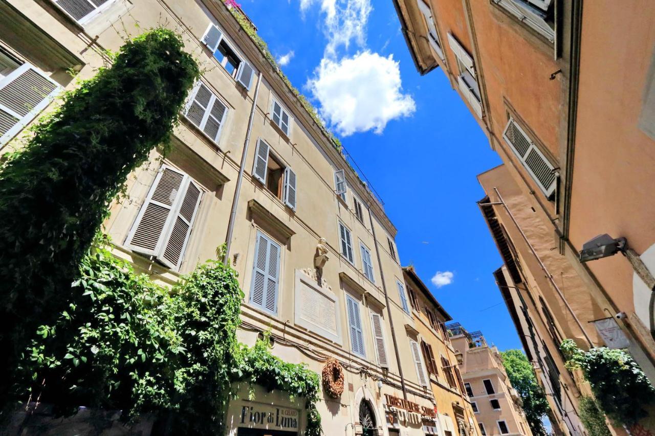 Lungaretta 97 * Rome