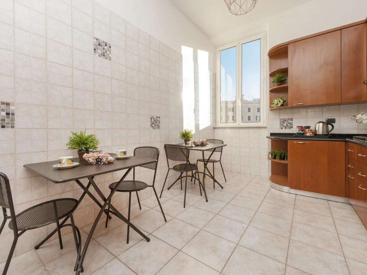 Retro Termini Bed & Breakfast 3*