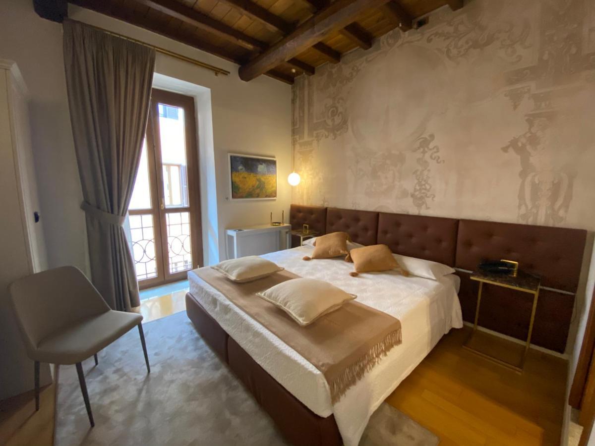Guest house Condotti 2*