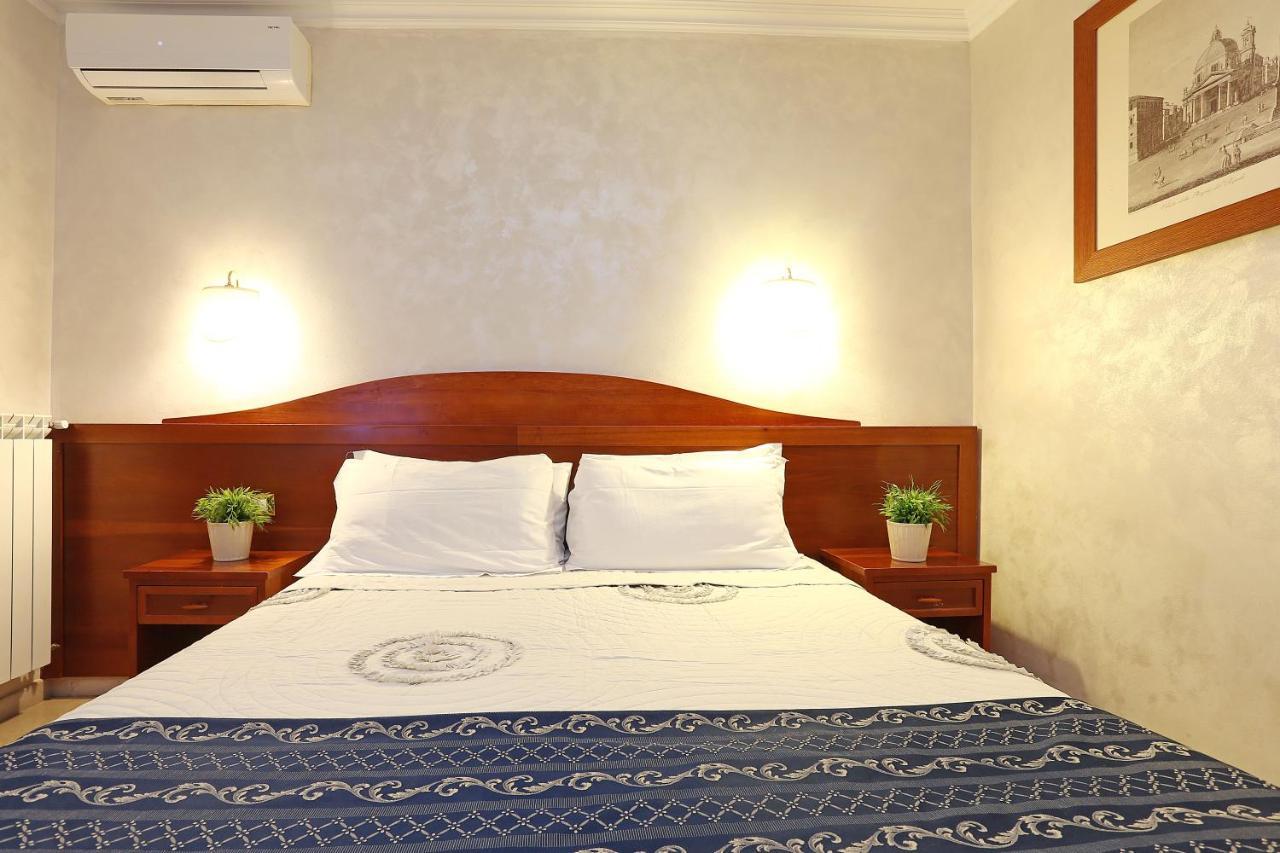Adorasuite Bed & Breakfast Rome