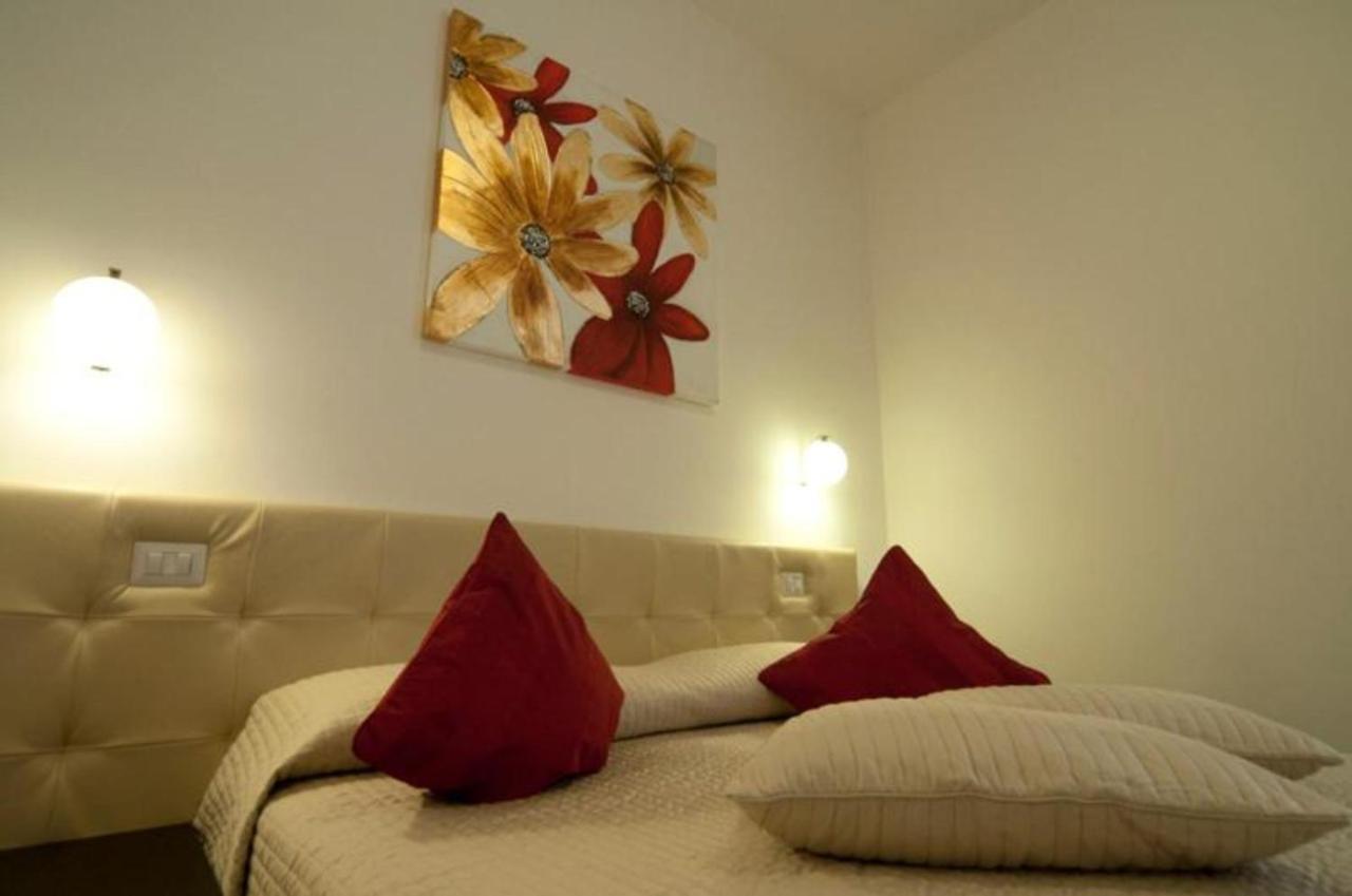 Ara Pacis Guest house Rome