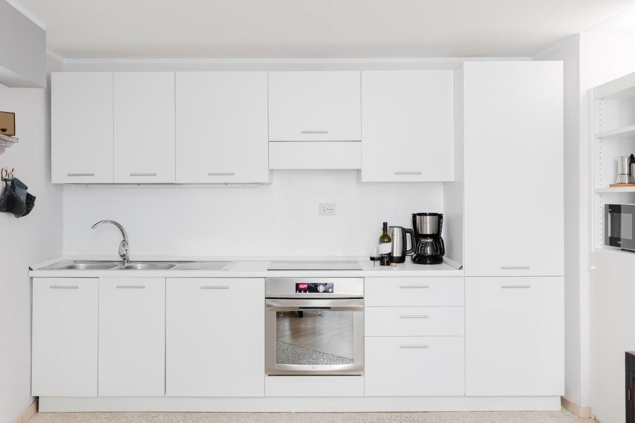 Piazza Margana Private Apartment Rome