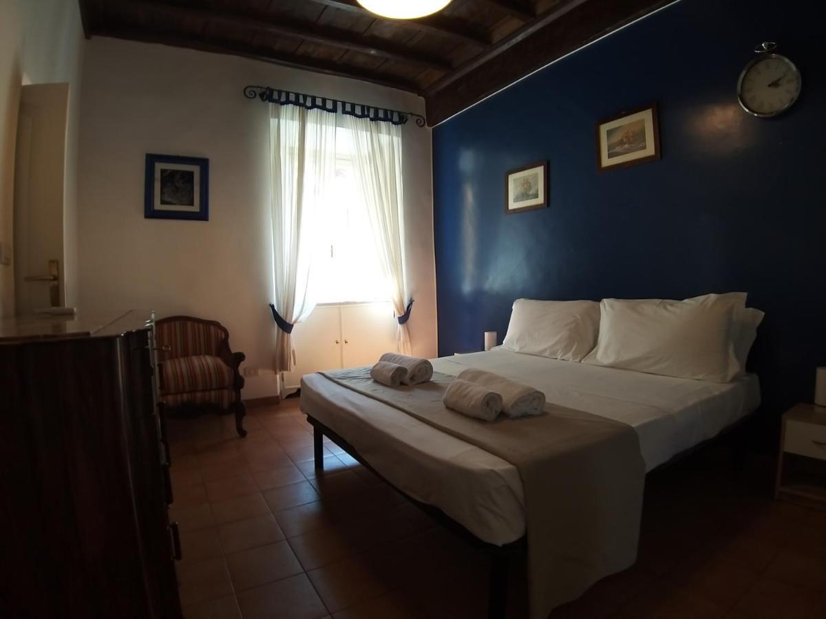 Easy Holidays - Laterano Apartment