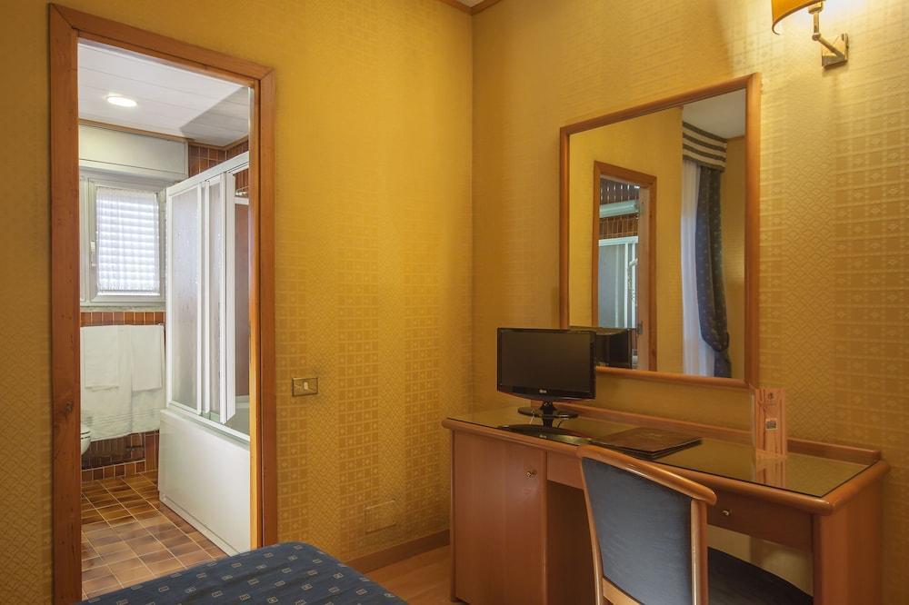 Park Dei Massimi 4*