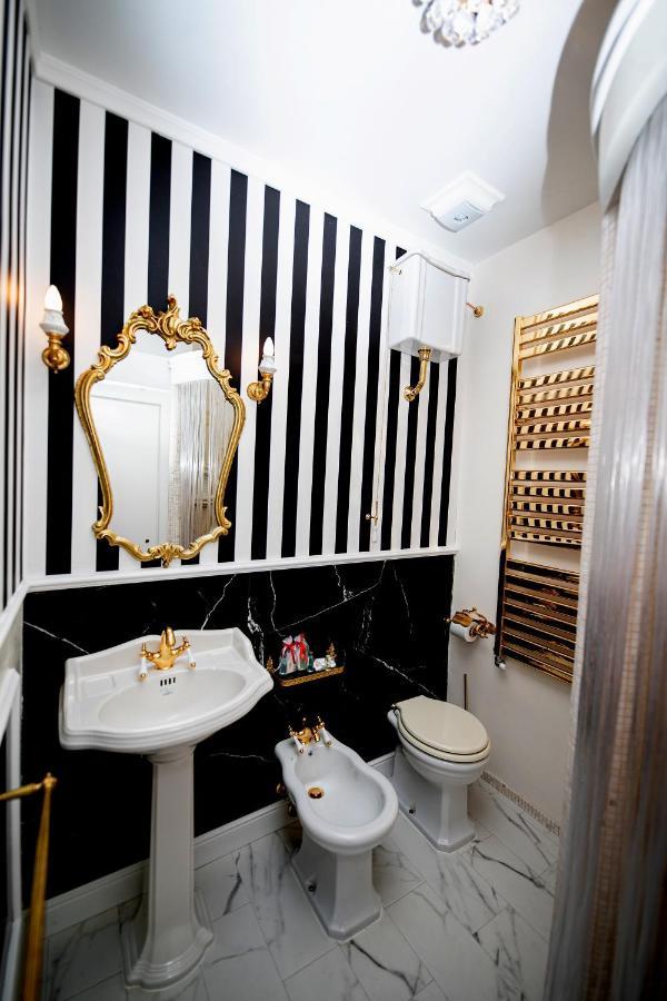 Erossuite Rome