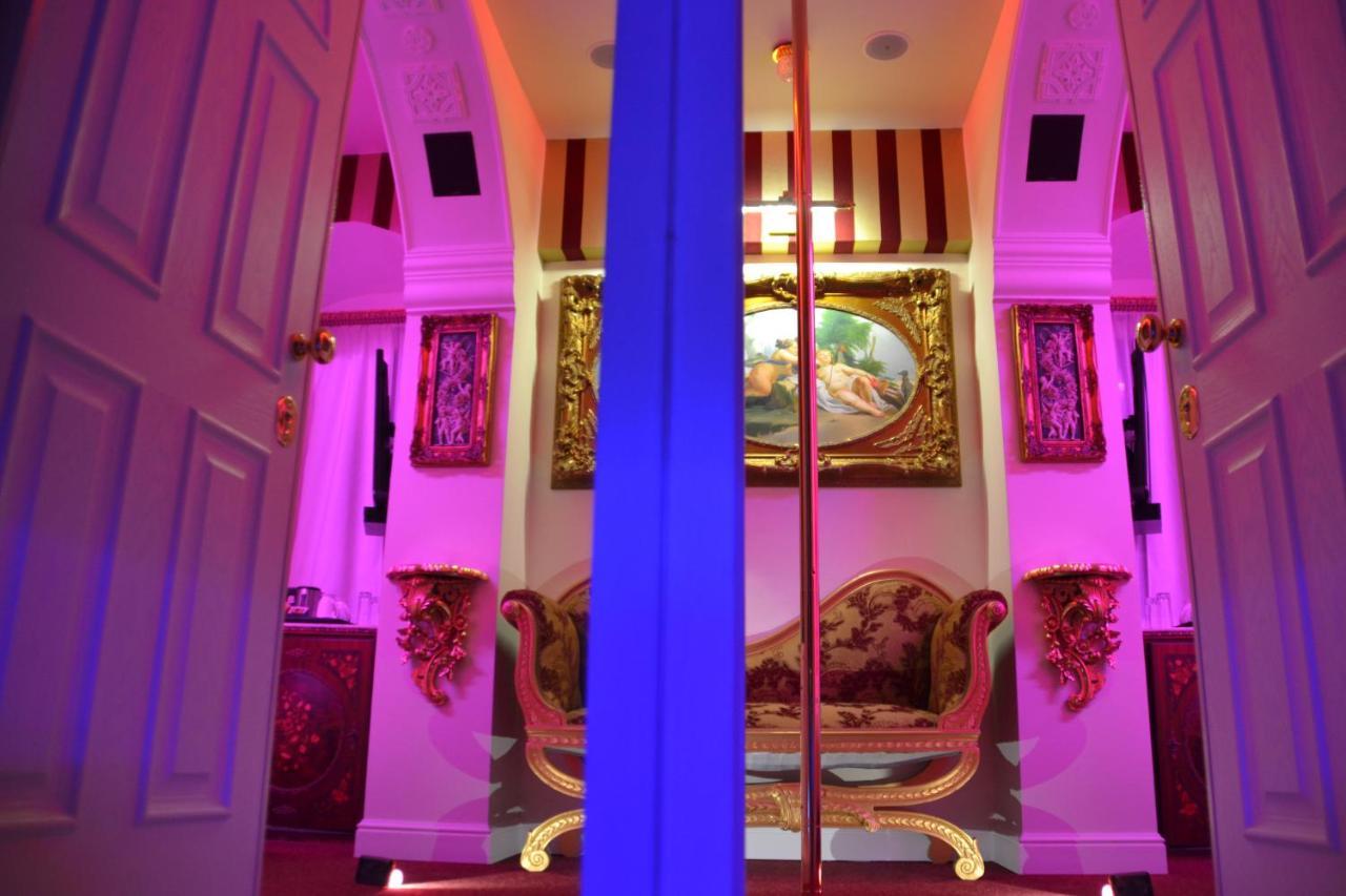 Erossuite Guest house 2*