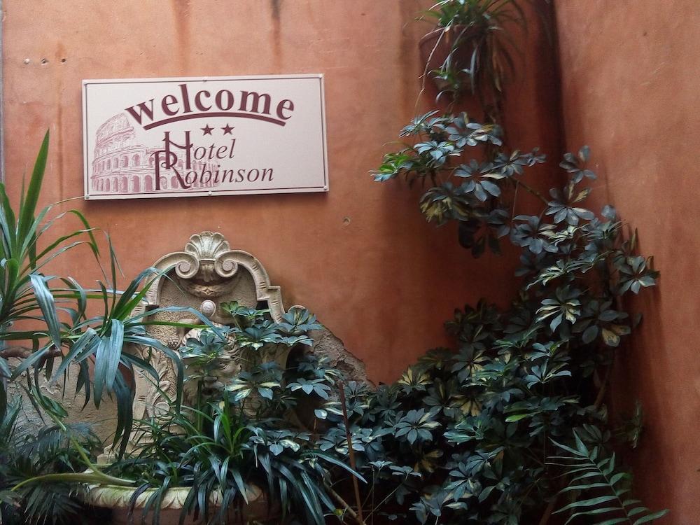 Robinson 2* Rome