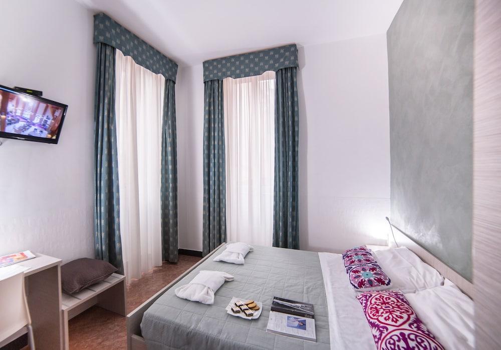 Hotel Dharma Boutique & Roma