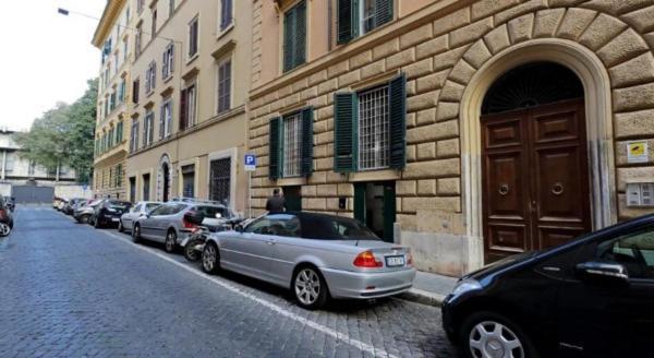 Shine House Roma