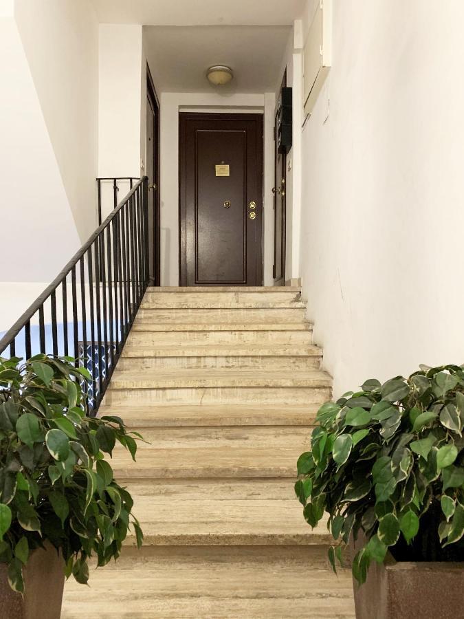 Condotti Dock Rome