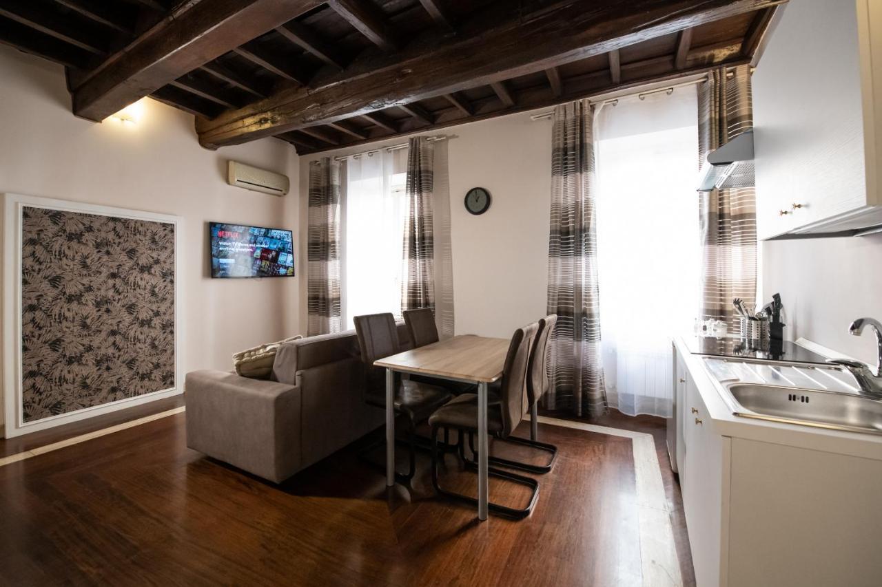 Apartment Magenta Collection Crociferi 1 *