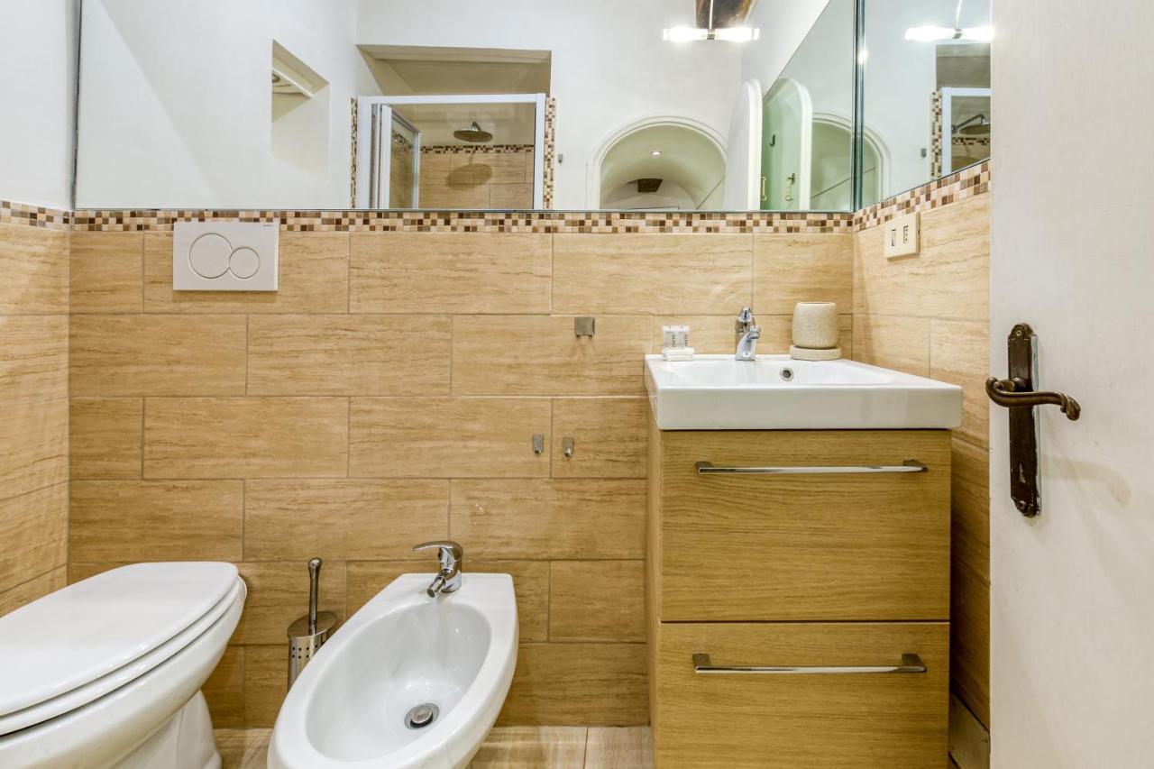 Deluxe Apartment - Campo Dei Fiori Apartment Rome